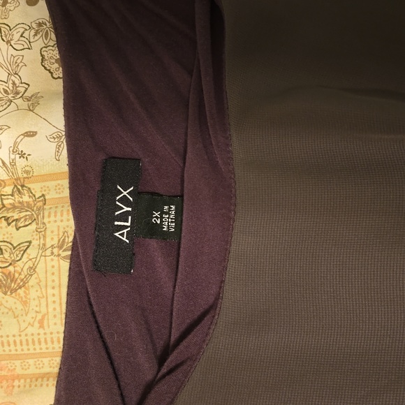 Tank top - Picture 2 of 4